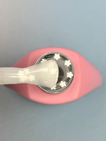 Гель рідкий камуфлюючий для зміцнення нігтів, You Are Cute Bottle Gel, №23, молочний з фігурками, 5 мл 994-4756-1316 фото