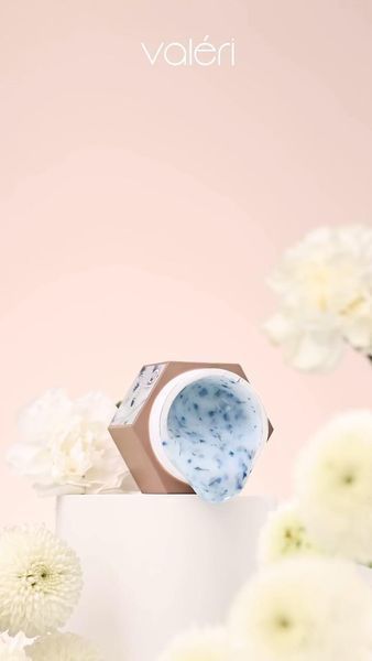 Гель камуфлирующий для наращивания ногтей, Valeri Builder Gel Flower, №01, молочный с голубыми сухоцветами, 15 мл NVBGF15-01 фото