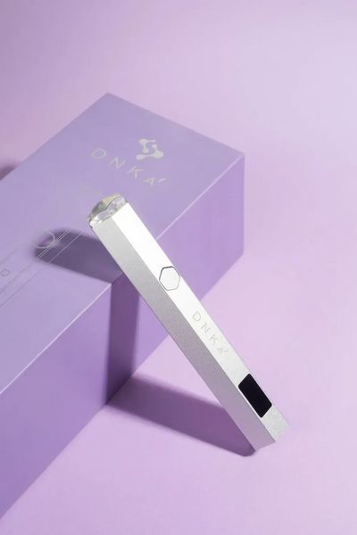 Светодиодный аккумуляторный LED фонарик с подставкой для сушки ногтей DNKa' Lumos Light, 3 W, цвет: серебро UVL-1 фото